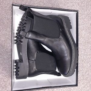Chelsea boots